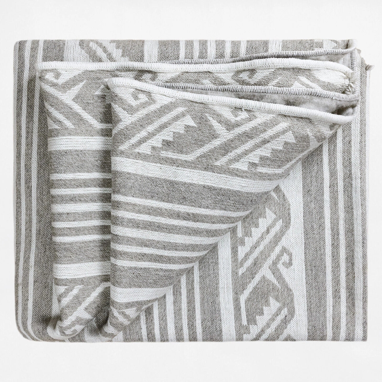 Ashvale | Llama Wool Blanket | 240cm x 200cm
