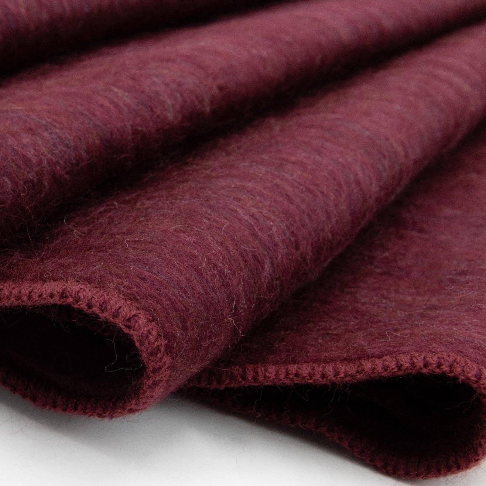 Totoracocha - Double Density Baby Alpaca Wool Throw Blanket / Sofa Cover - Queen 95 x 65 - Burgundy Wine
