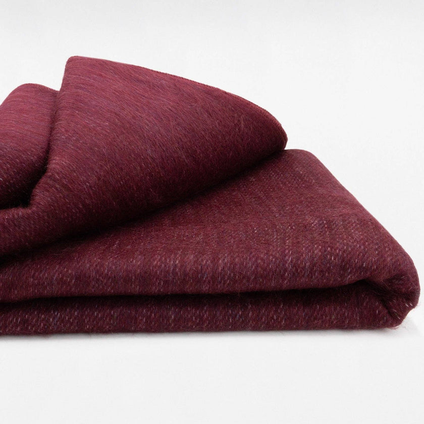 Totoracocha - Double Density Baby Alpaca Wool Throw Blanket / Sofa Cover - Queen 95 x 65 - Burgundy Wine