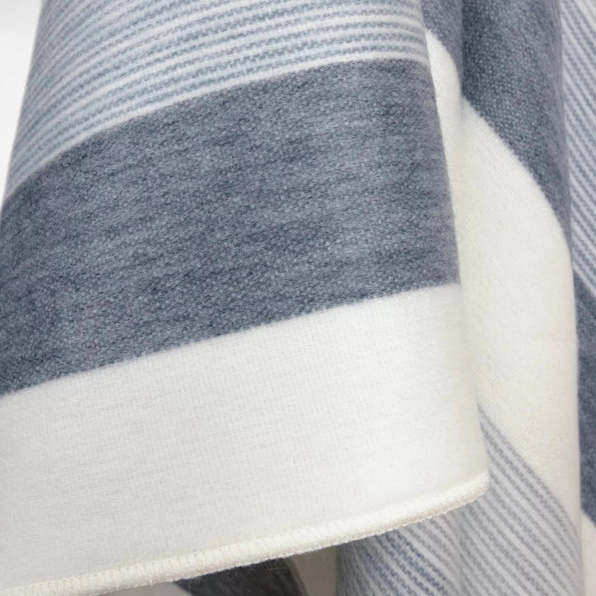 Silvergrass | Alpaca Wool Blanket | 242cm x 166cm