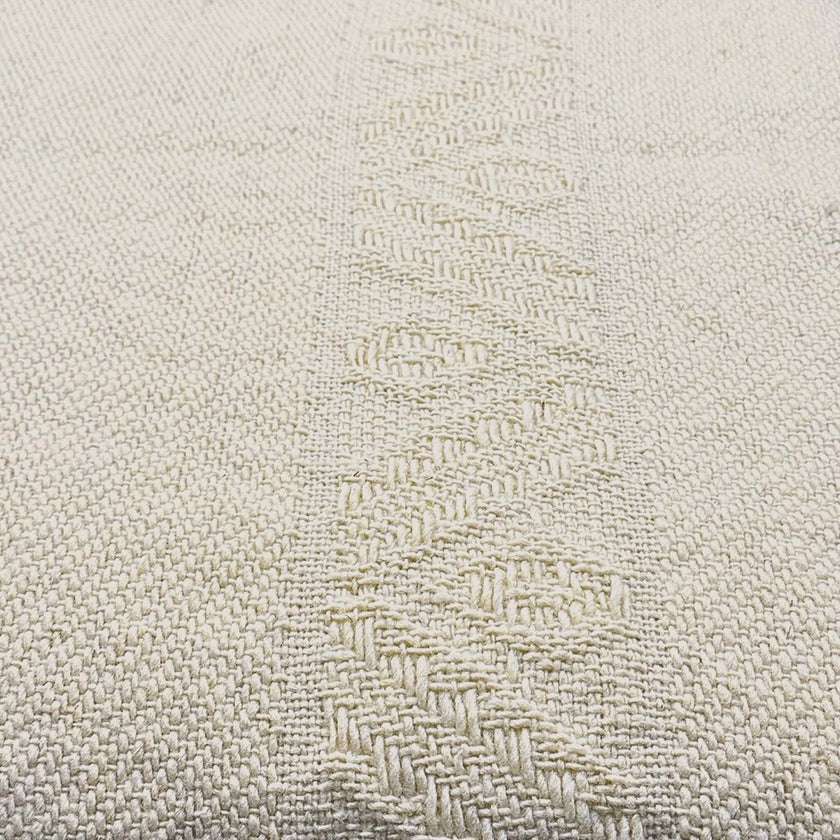Ivory Ridge | 100% Llama Wool Blanket | 190cm x 110cm
