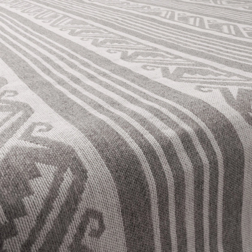 Ashvale | Llama Wool Blanket | 240cm x 200cm