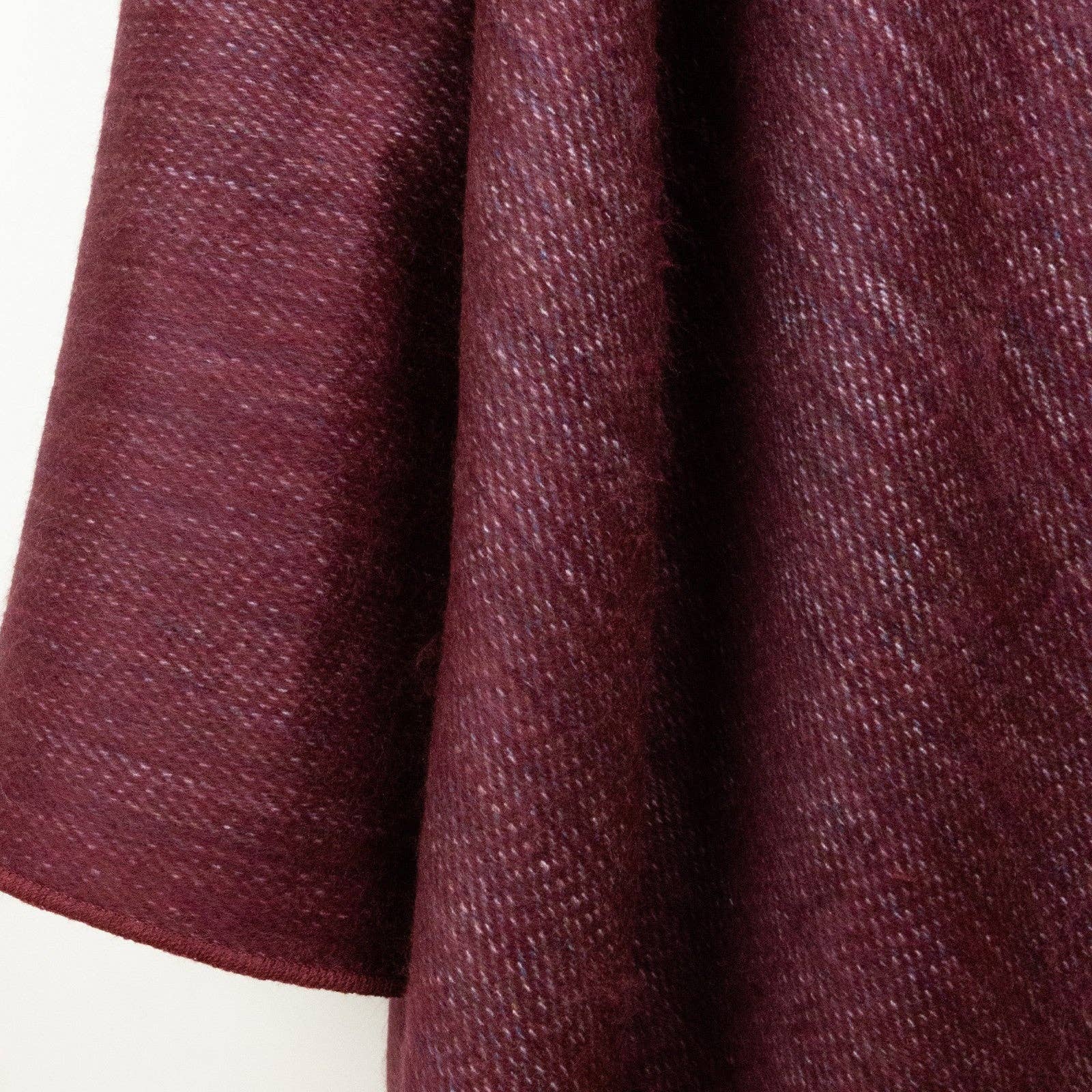 Totoracocha - Double Density Baby Alpaca Wool Throw Blanket / Sofa Cover - Queen 95 x 65 - Burgundy Wine