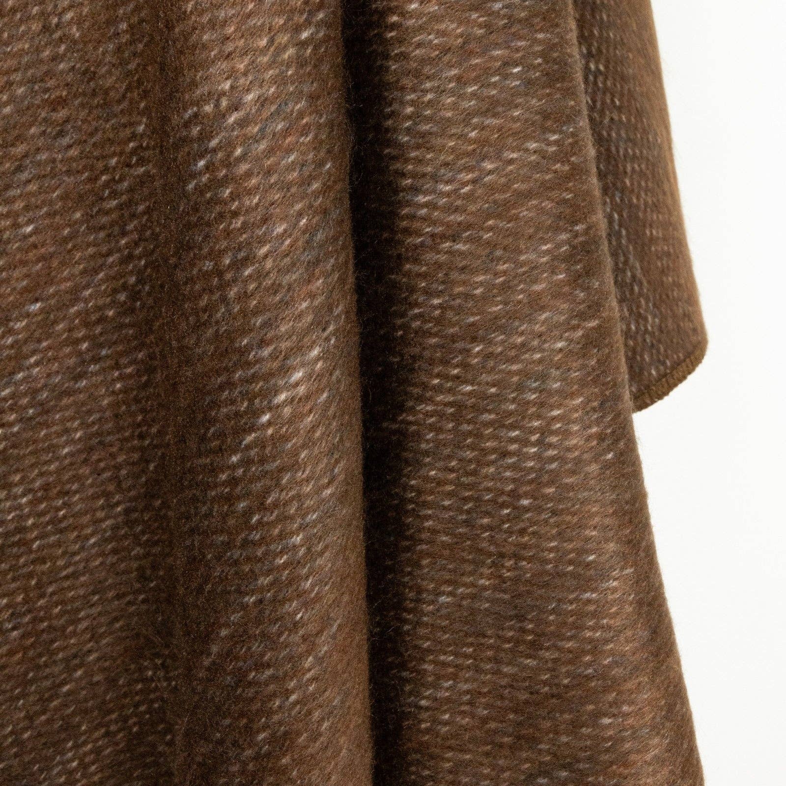 Mulalo - Double Density Baby Alpaca Wool Throw Blanket / Sofa Cover - Queen 95 x 65 - Earth Brown